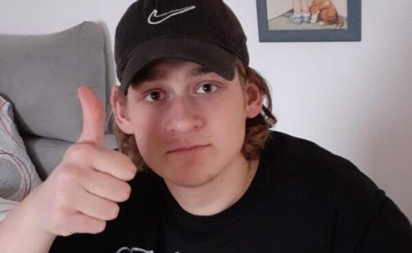 elias finger wieder stabil bearbeitet